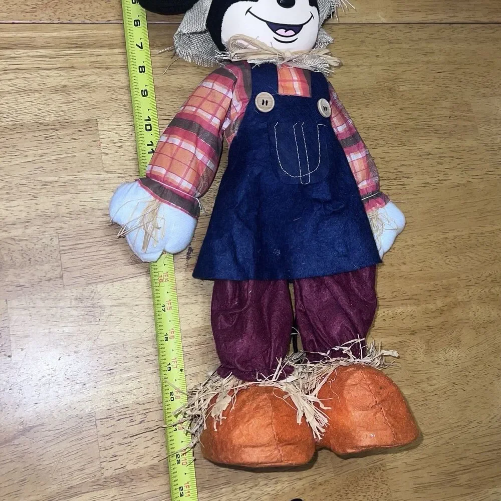 Disney‎ Mickey Mouse Scarecrow Deco